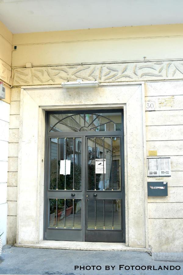 Casa Vacanza La Signorina Roma Exterior foto